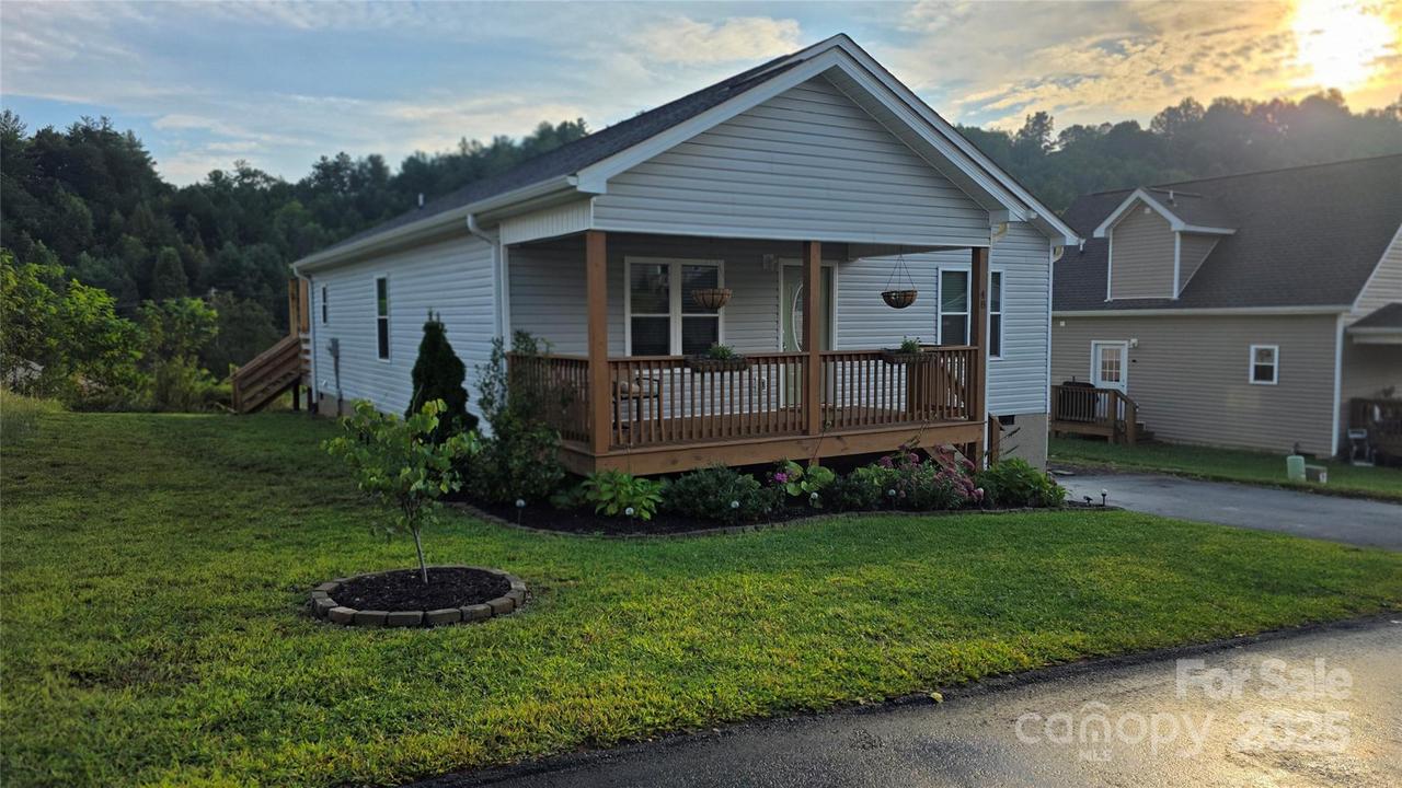 48 Patriot Pl. #37, Mars Hill, NC 28754