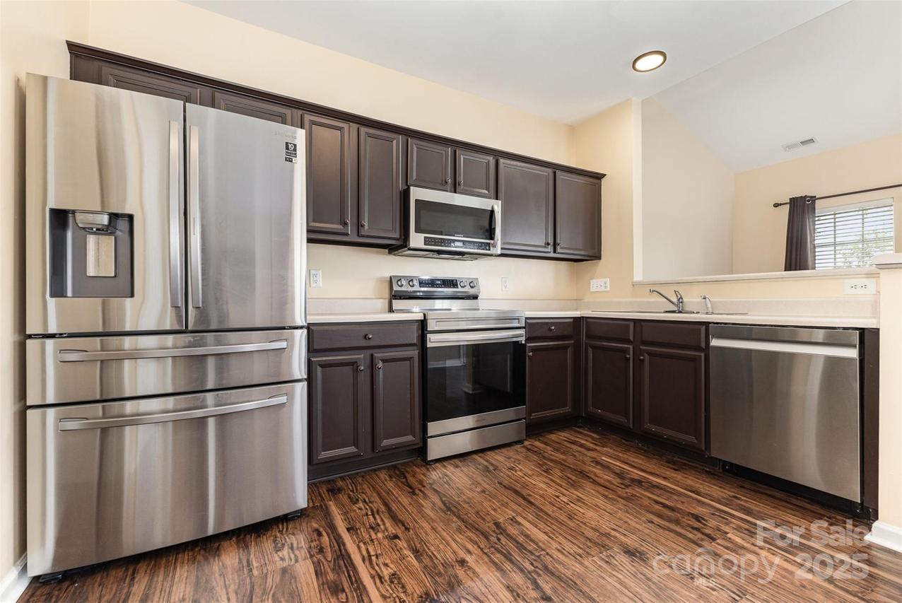 4208 Carl Parmer Dr., Harrisburg, NC 28075