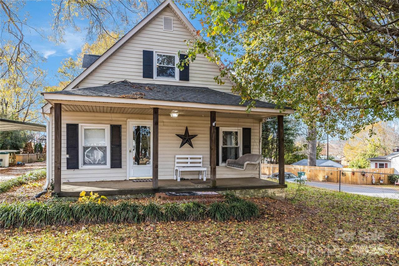 602 E Lee Ave., Bessemer City, NC 28016