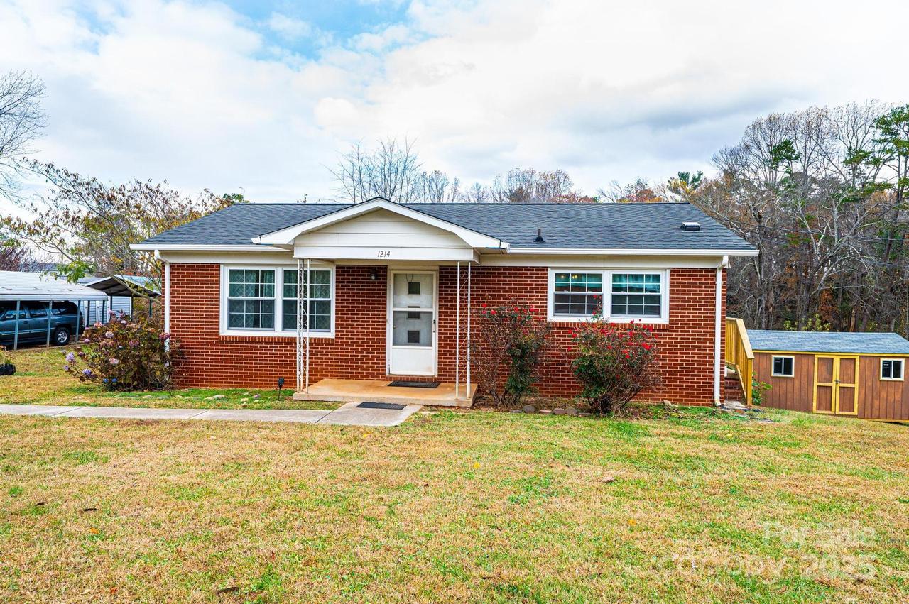 1214 Dry Ponds Rd., Granite Falls, NC 28630