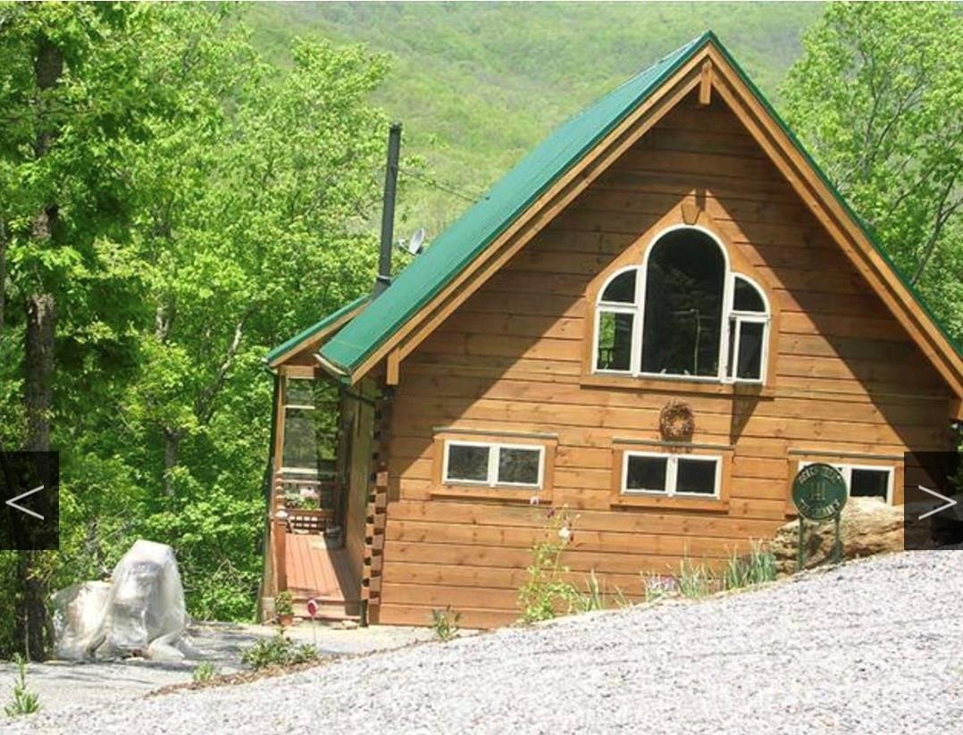 141 Maryland Pl., Black Mountain, NC 28711