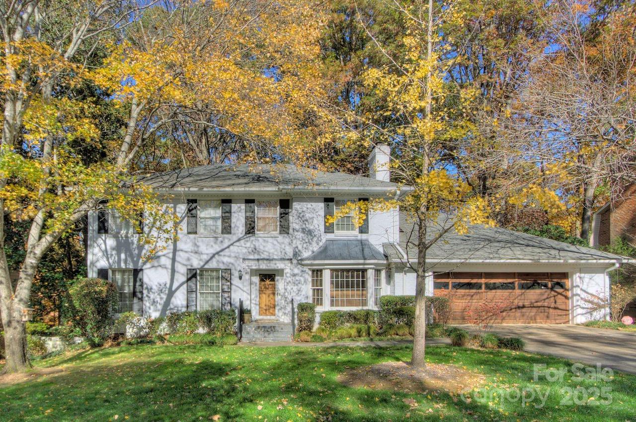 1360 Betsy Dr., Charlotte, NC 28211