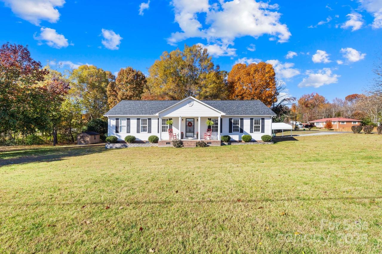 116 Overcash Ave., Kannapolis, NC 28081