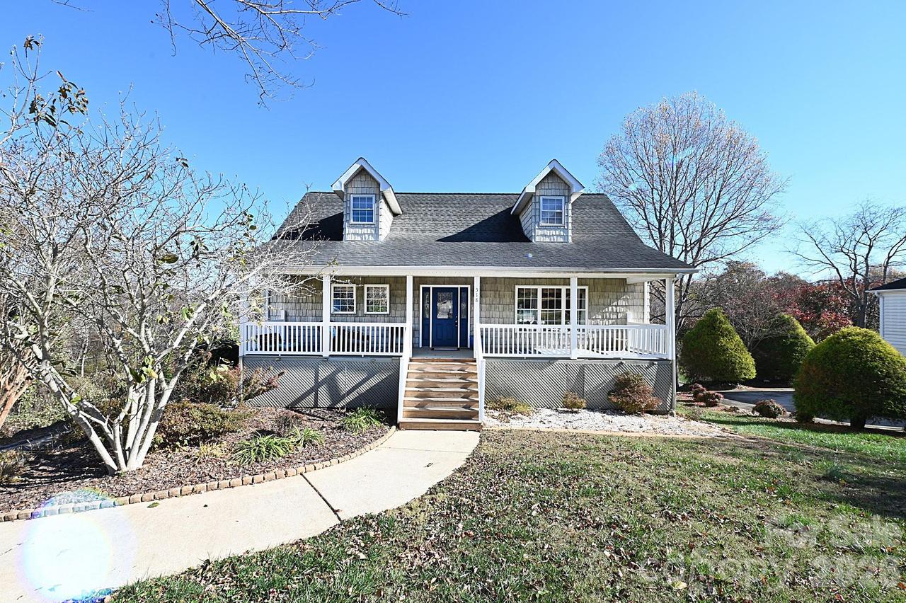518 30th Avenue Cir., Hickory, NC 28601