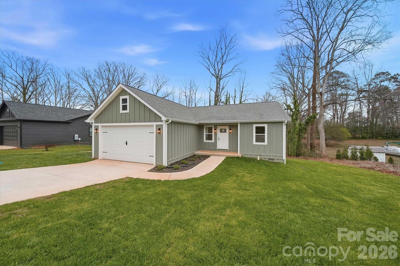 116 39th Avenue Ct., Hickory, NC 28601