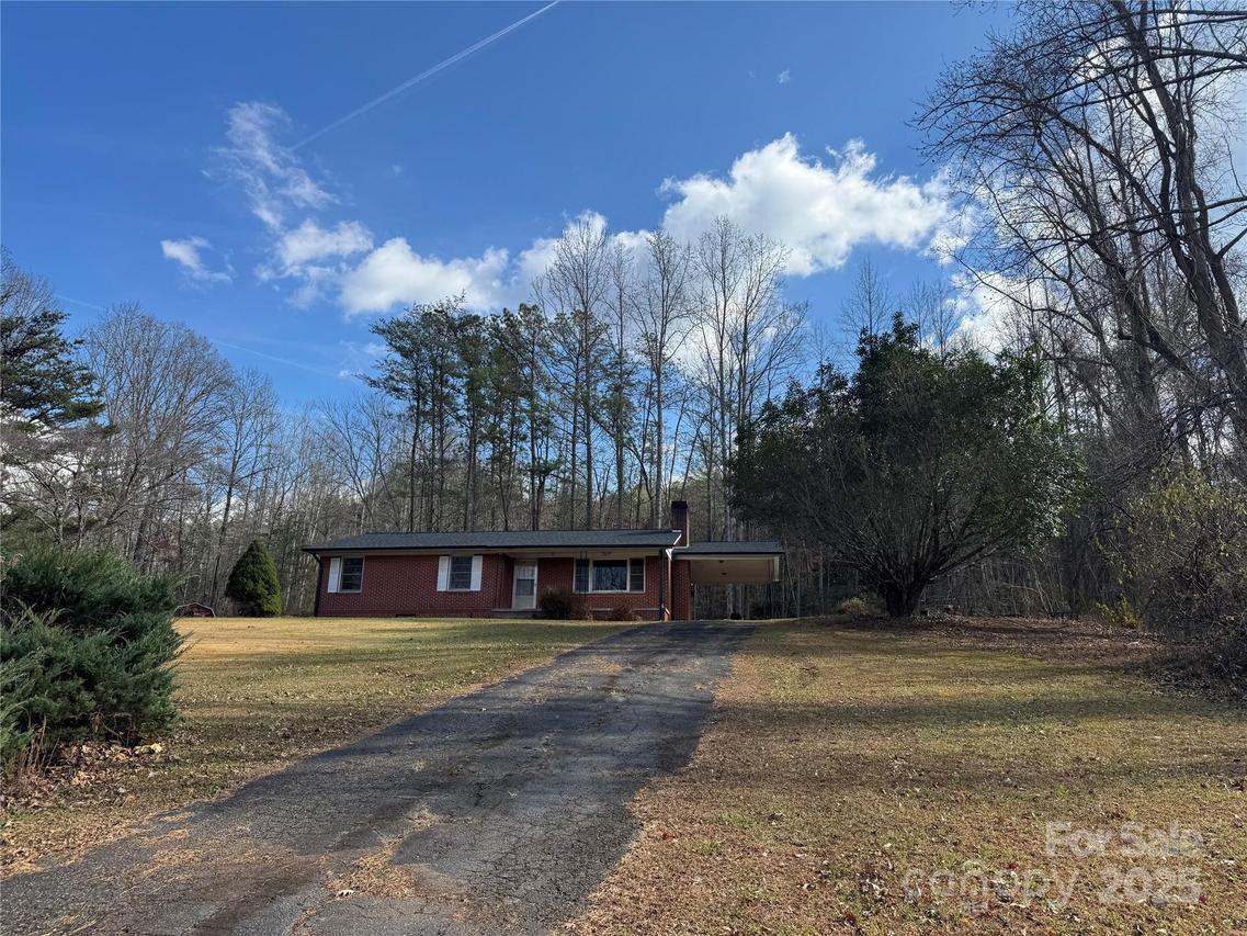 5046 Old Linville Rd., Marion, NC 28752