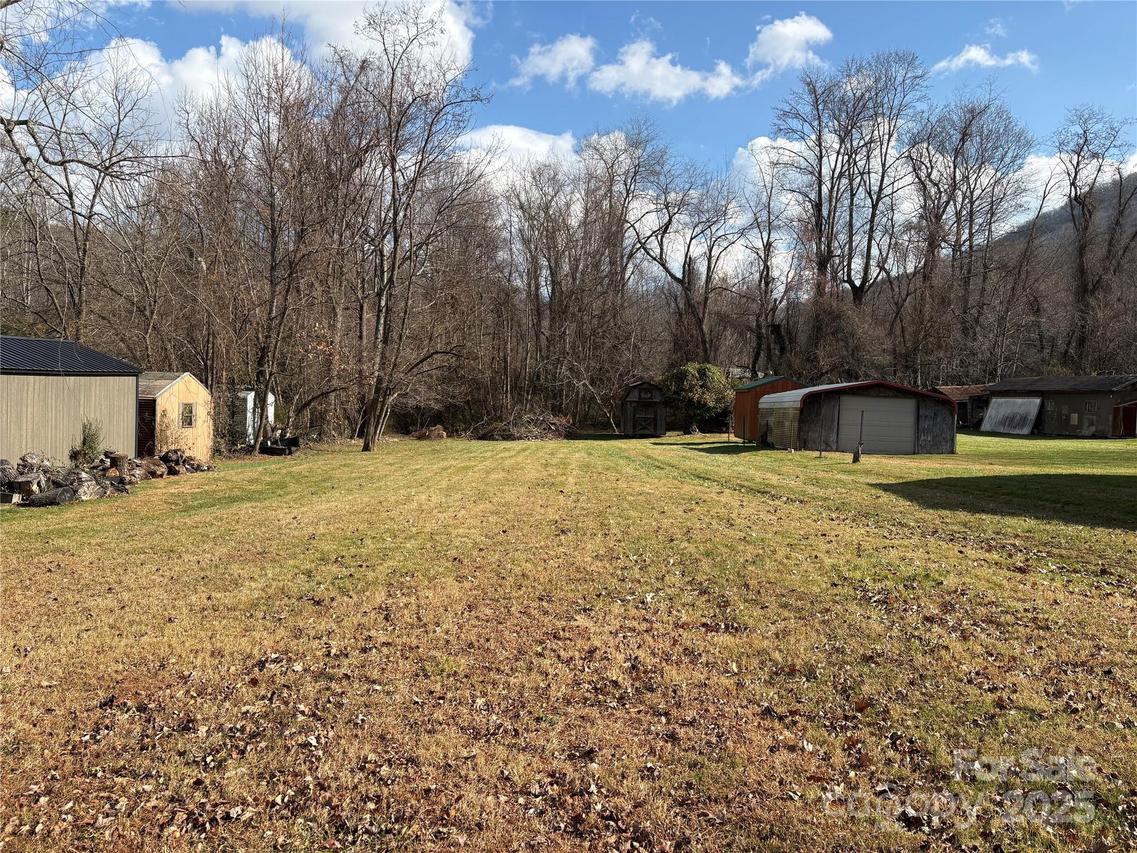 99999 Lytle Cove Rd., Black Mountain, NC 28711