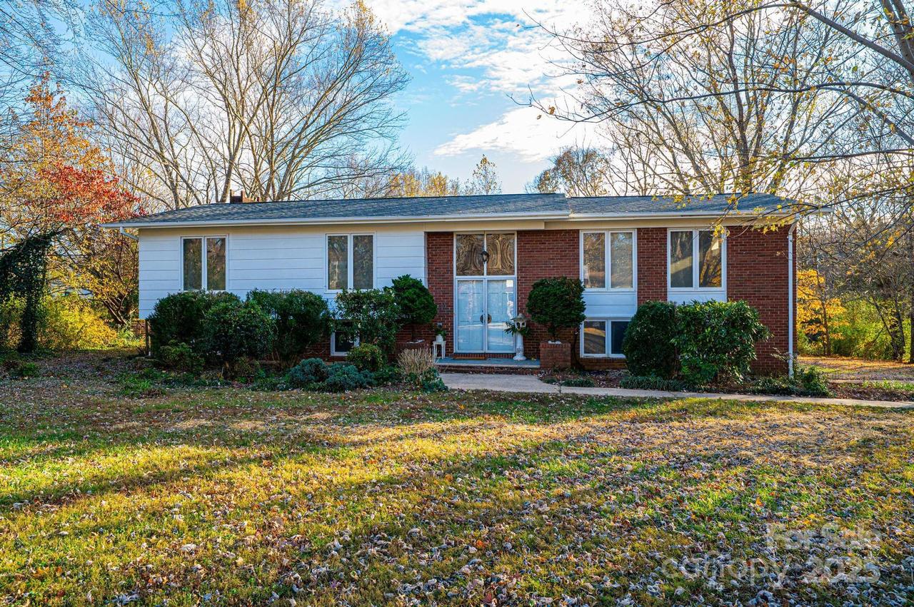 357 Birch Circle Dr., Hudson, NC 28638