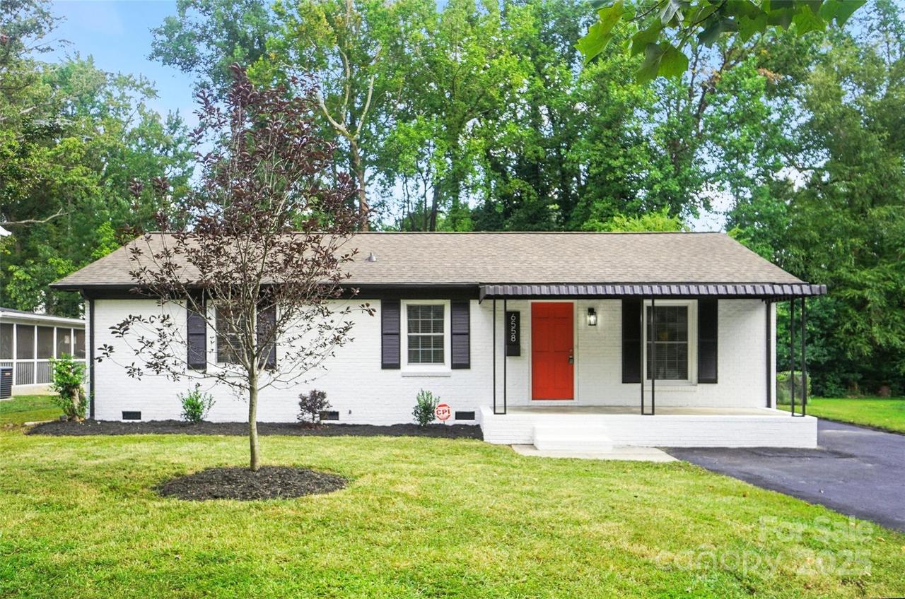 6558 Covecreek Dr., Charlotte, NC 28215