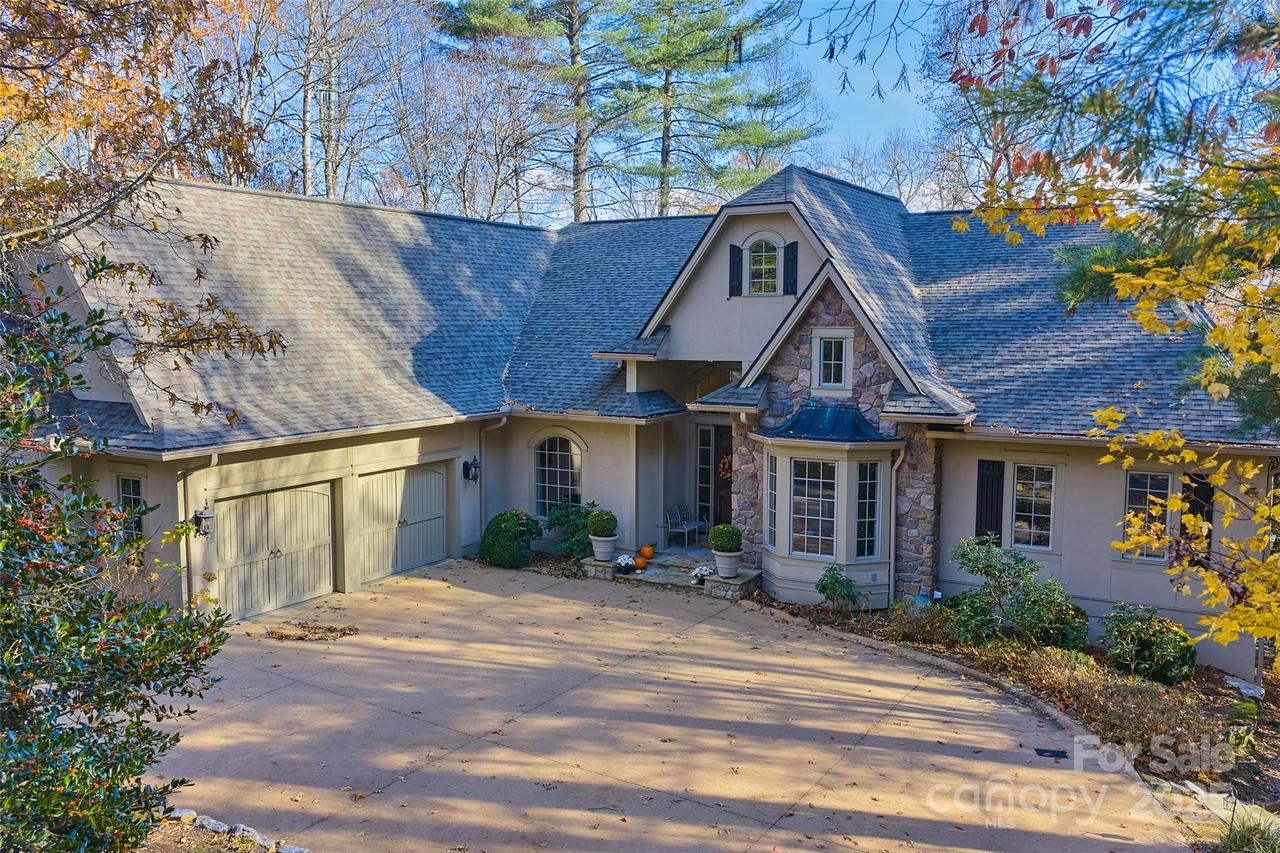 249 Pine Mountain Tr., Brevard, NC 28712