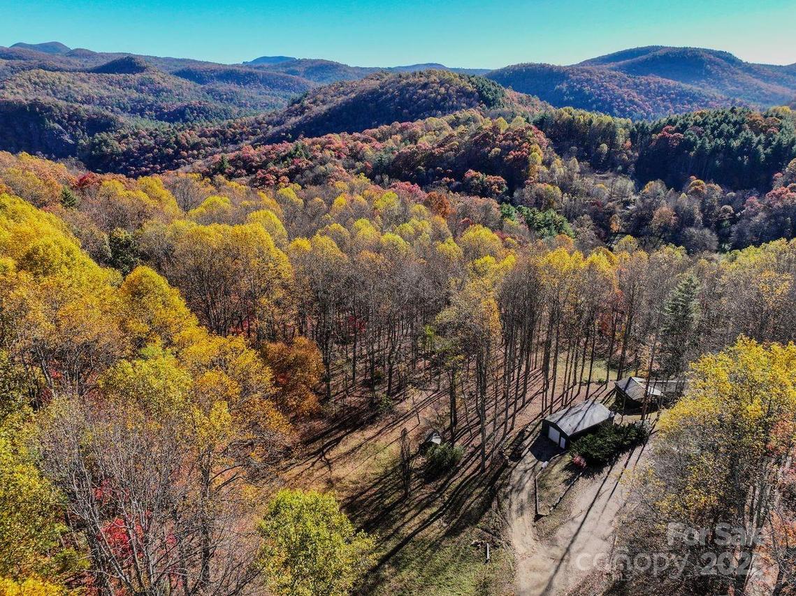 2626 Dendy Orchard Rd., Highlands, NC 28741