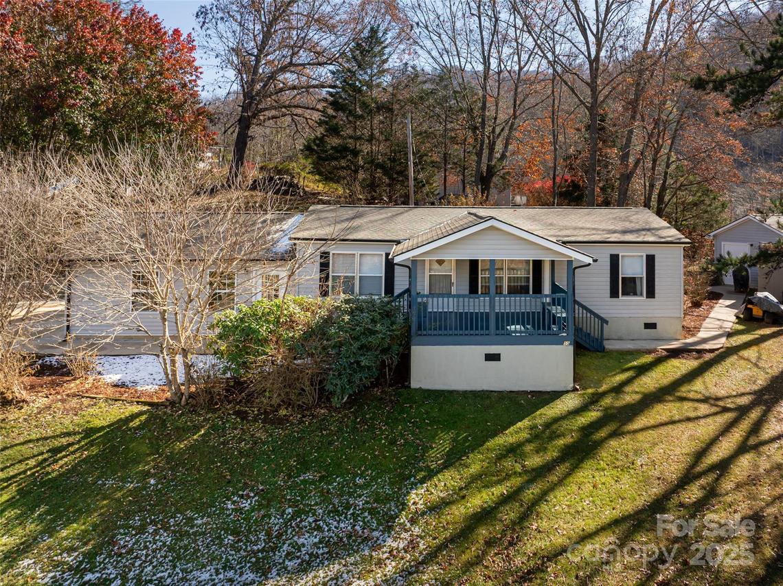 55 Morgan Rd., Weaverville, NC 28787