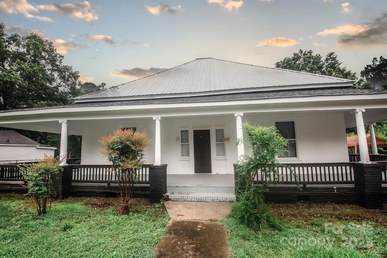 707 W Phifer St., Monroe, NC 28110