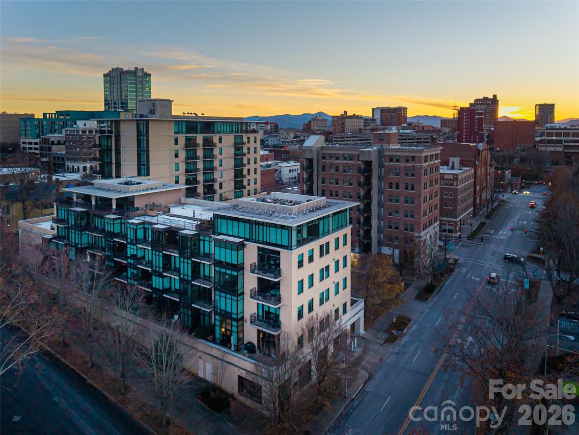 60 N Market St. #117, Asheville, NC 28801