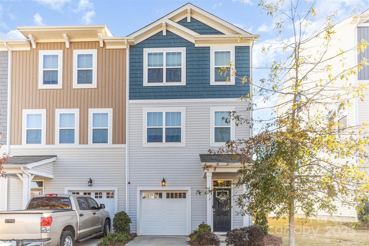 1132 Keydet Dr., Charlotte, NC 28216
