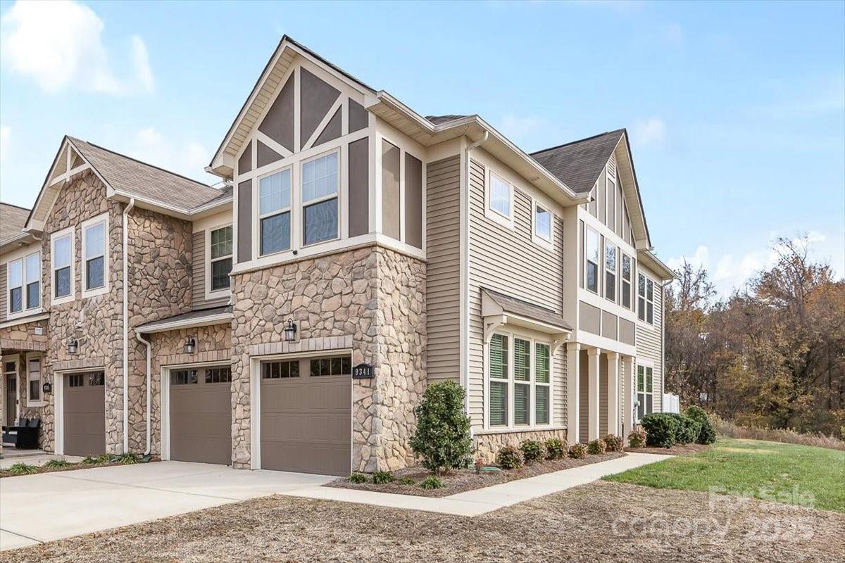 9341 Glenburn Ln., Charlotte, NC 28278