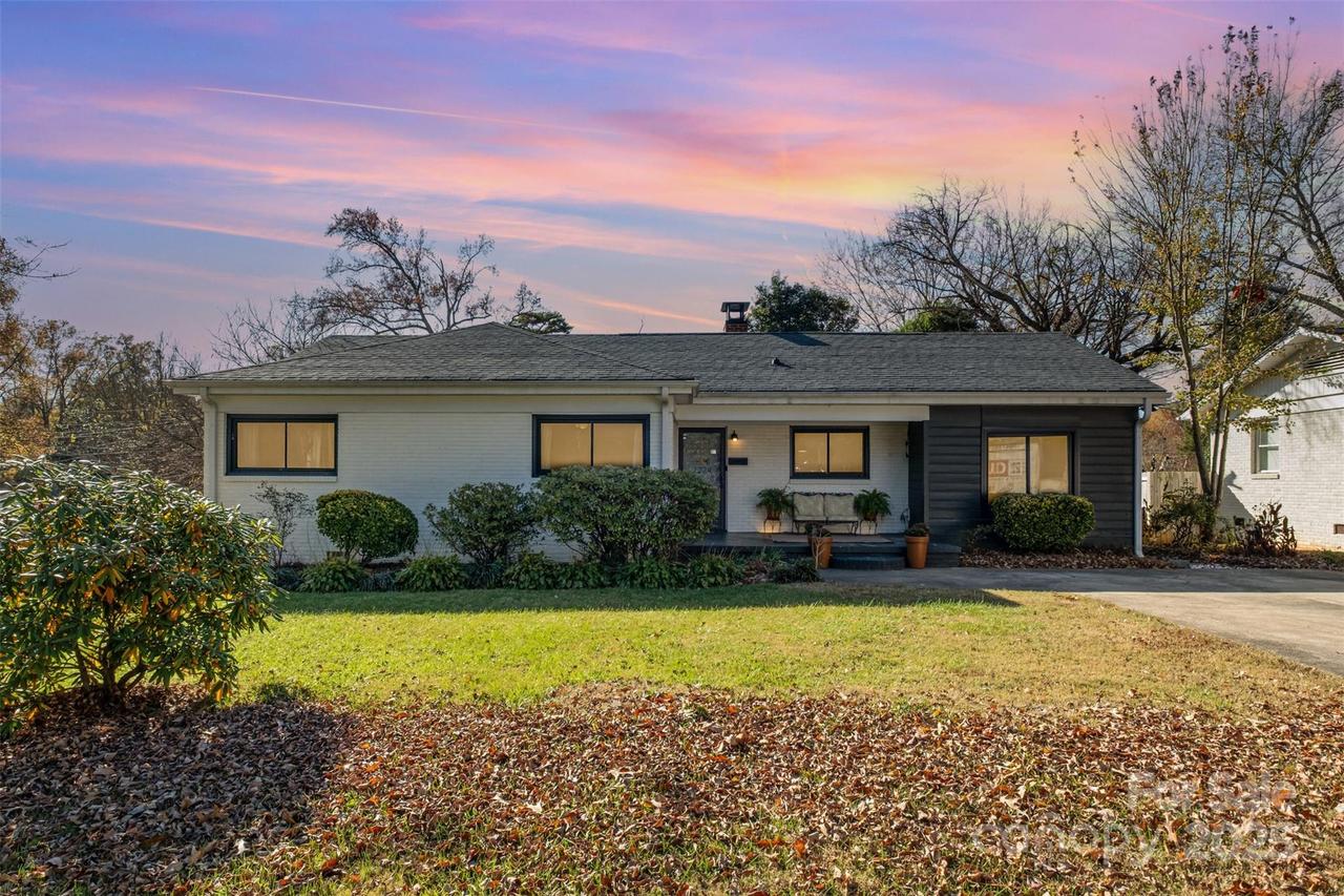 2224 Amesbury Ave., Charlotte, NC 28205