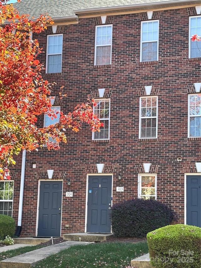 118 Steam Engine Dr. #103, Mooresville, NC 28115