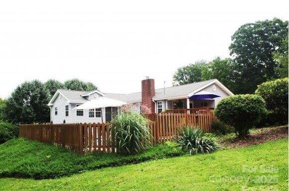 28 Herron St., Black Mountain, NC 28711