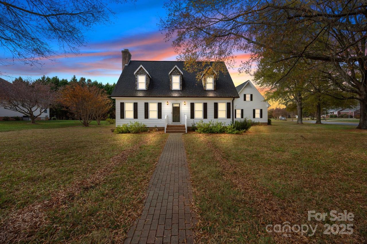 103 Hampshire Ct., Salisbury, NC 28144