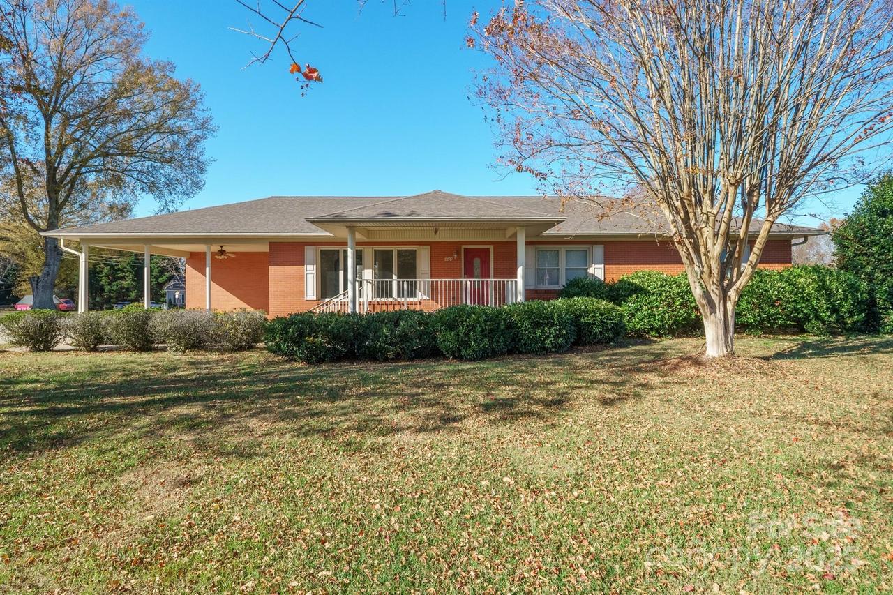 484 Stutts Rd., Mooresville, NC 28117