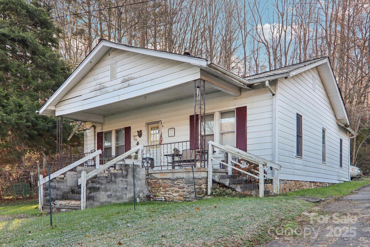 5 Ladybug Dr., Waynesville, NC 28786