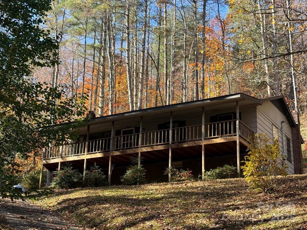 82 Merry Cove Rd., Sylva, NC 28779
