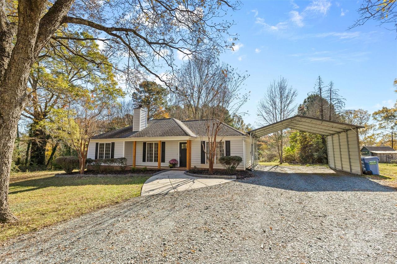 8128 Dennis Rd., Mint Hill, NC 28227
