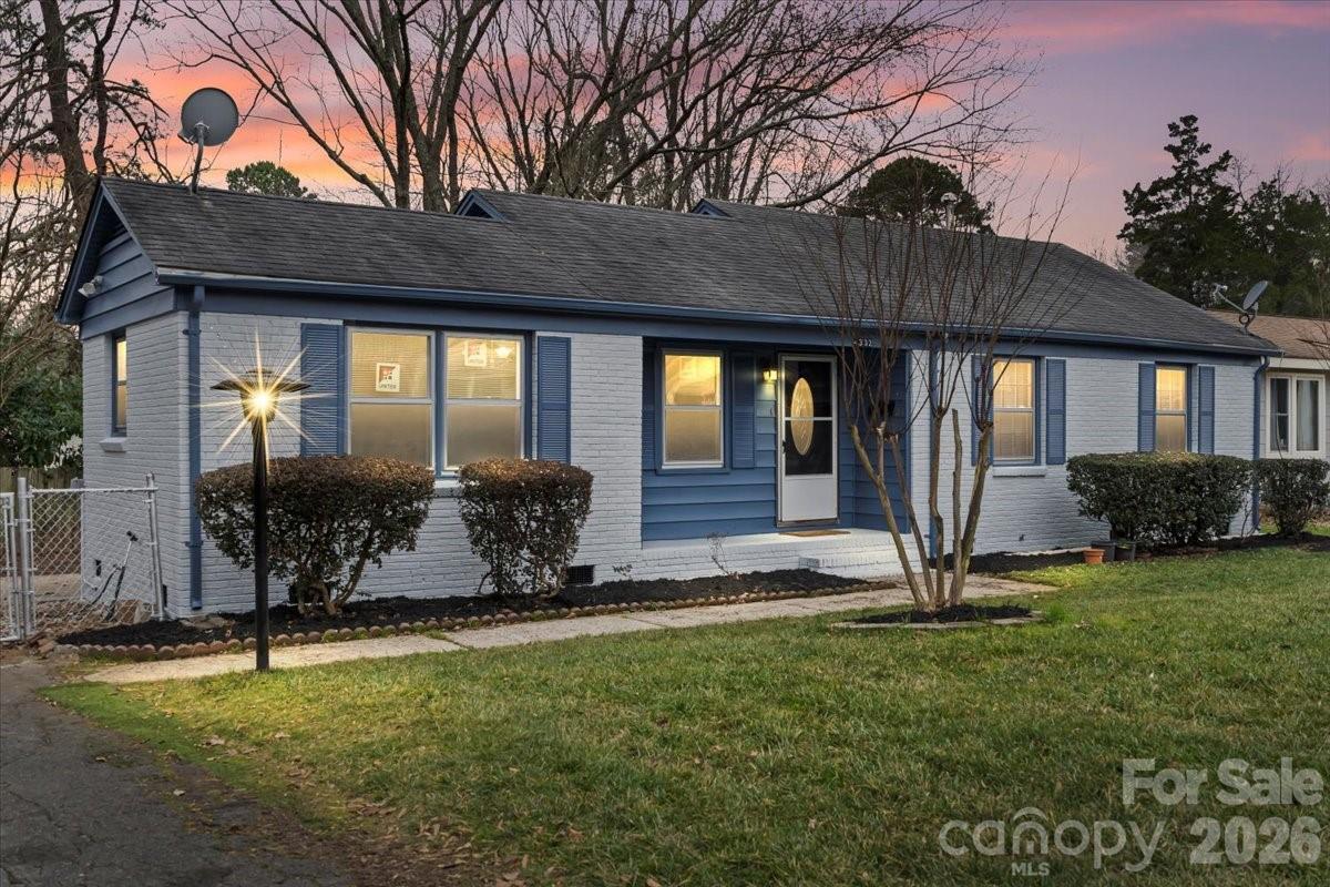 4332 Winedale Ln., Charlotte, NC 28205