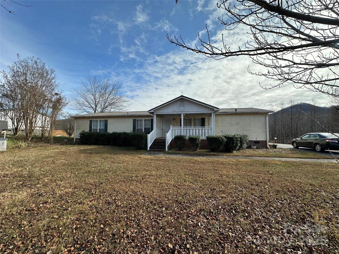 7447 Us 64 Hwy. #2, Morganton, NC 28655
