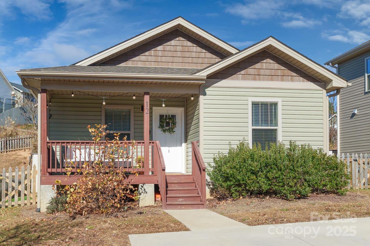 12 Lillie Farm Ln., Weaverville, NC 28787