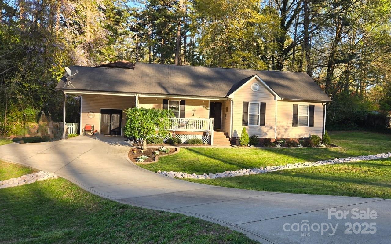 24 Doris Ct., Concord, NC 28025