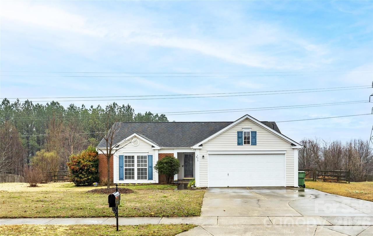 132 Sella Ridge Dr., Mount Holly, NC 28120