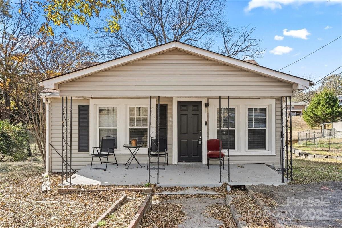 1849 Hilltop Cir., Gastonia, NC 28054