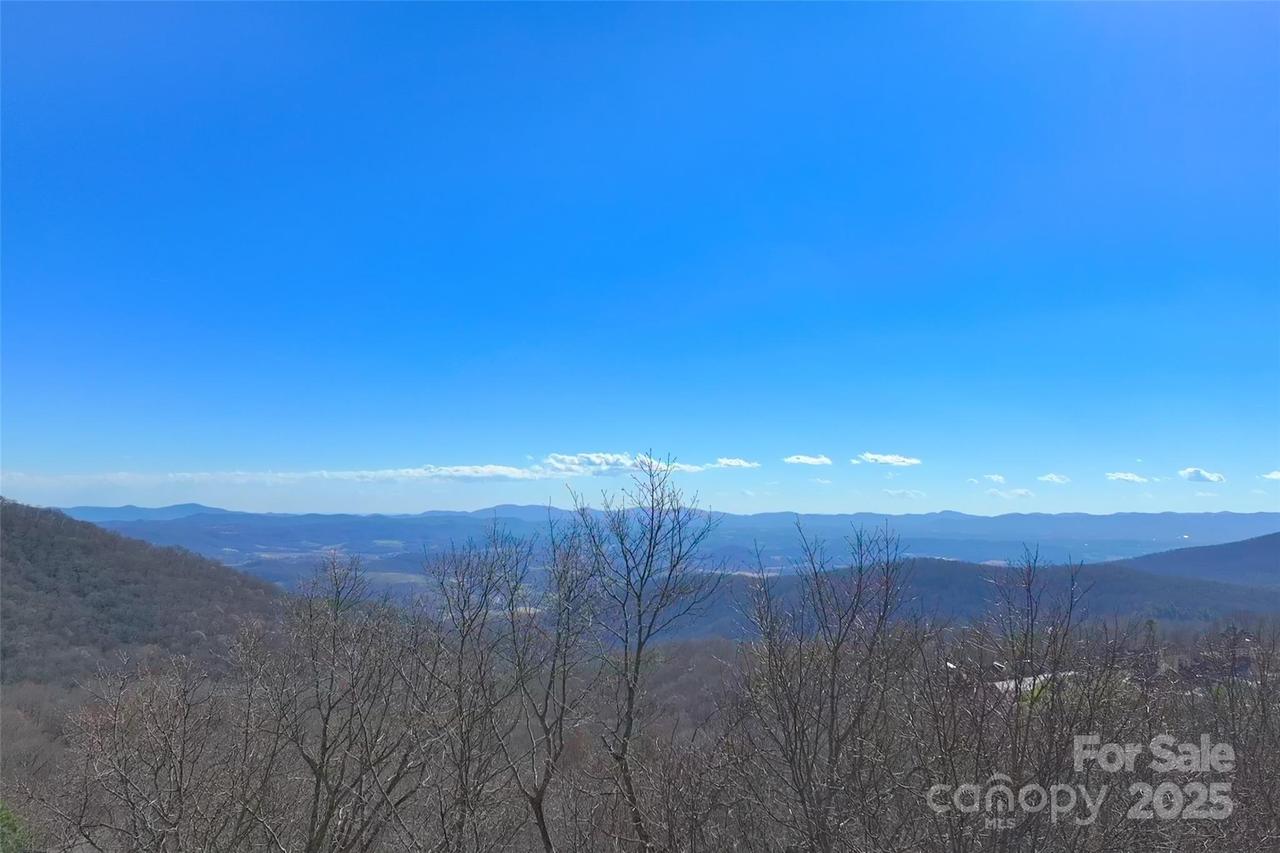 416 Summerset Dr. #83, Hendersonville, NC 28792