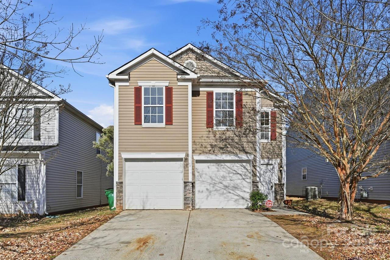 1638 Prairie Valley Dr., Charlotte, NC 28262