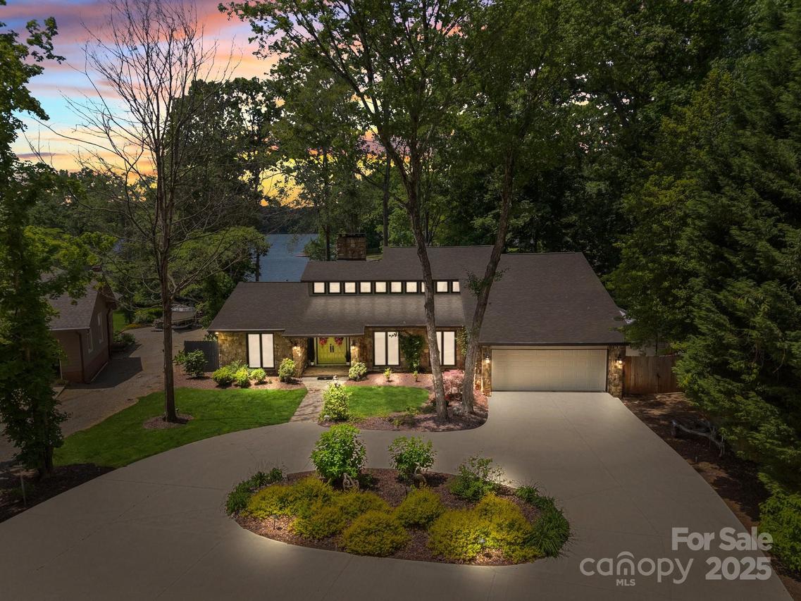 570 Blue Heron Rd., Salisbury, NC 28146