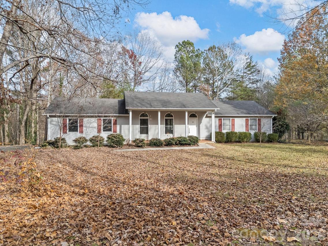 383 Woody Cir., Tryon, NC 28782