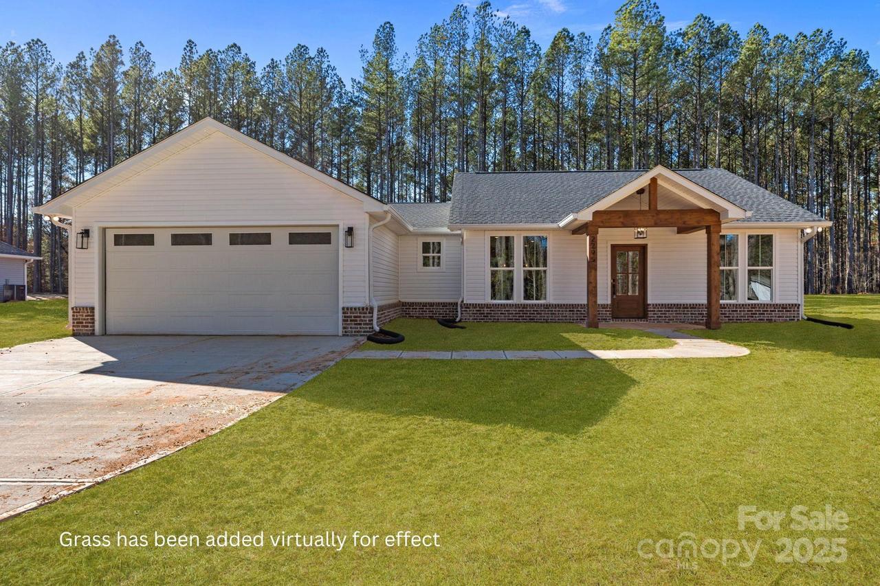 2295 Lee Lawing Rd., Lincolnton, NC 28092