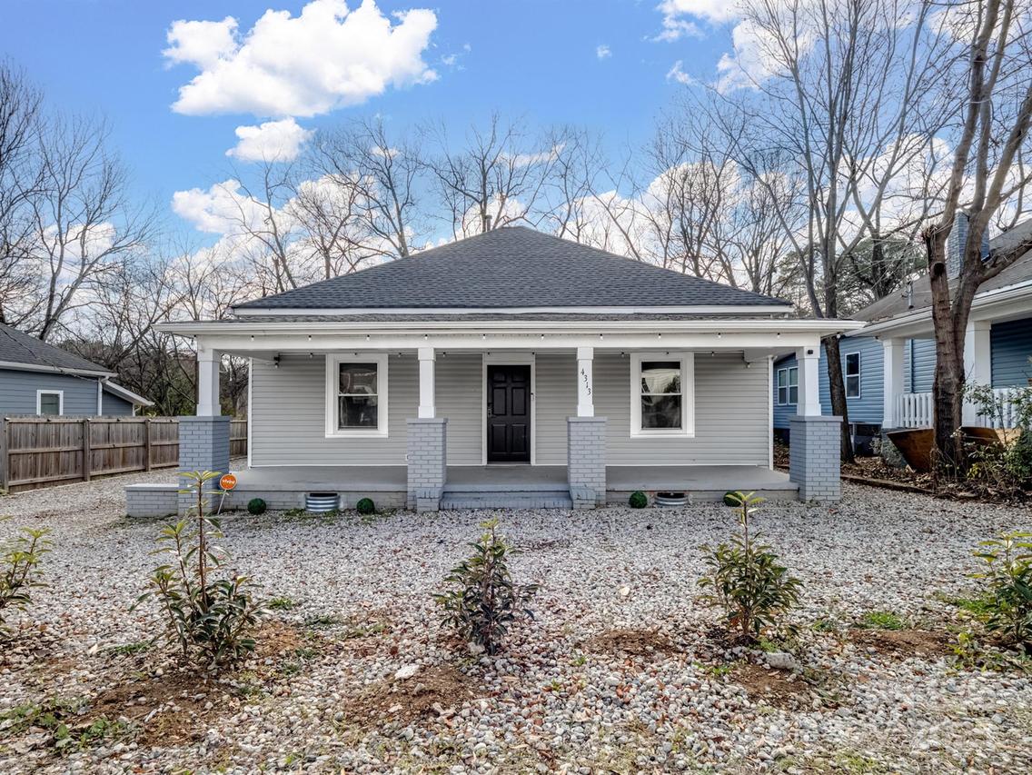 4313 Hovis Rd., Charlotte, NC 28208