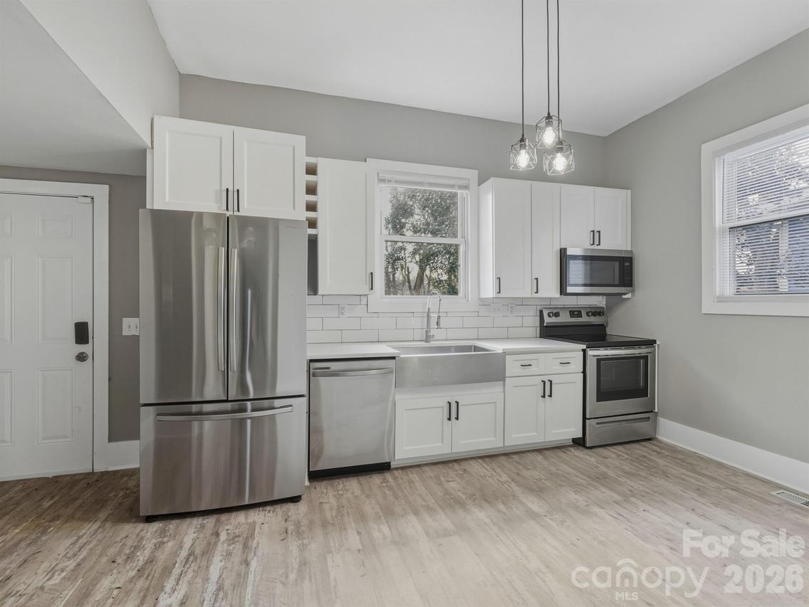 4313 Hovis Rd., Charlotte, NC 28208