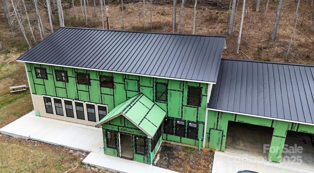 498 Coxes Creek Rd., Burnsville, NC 28714