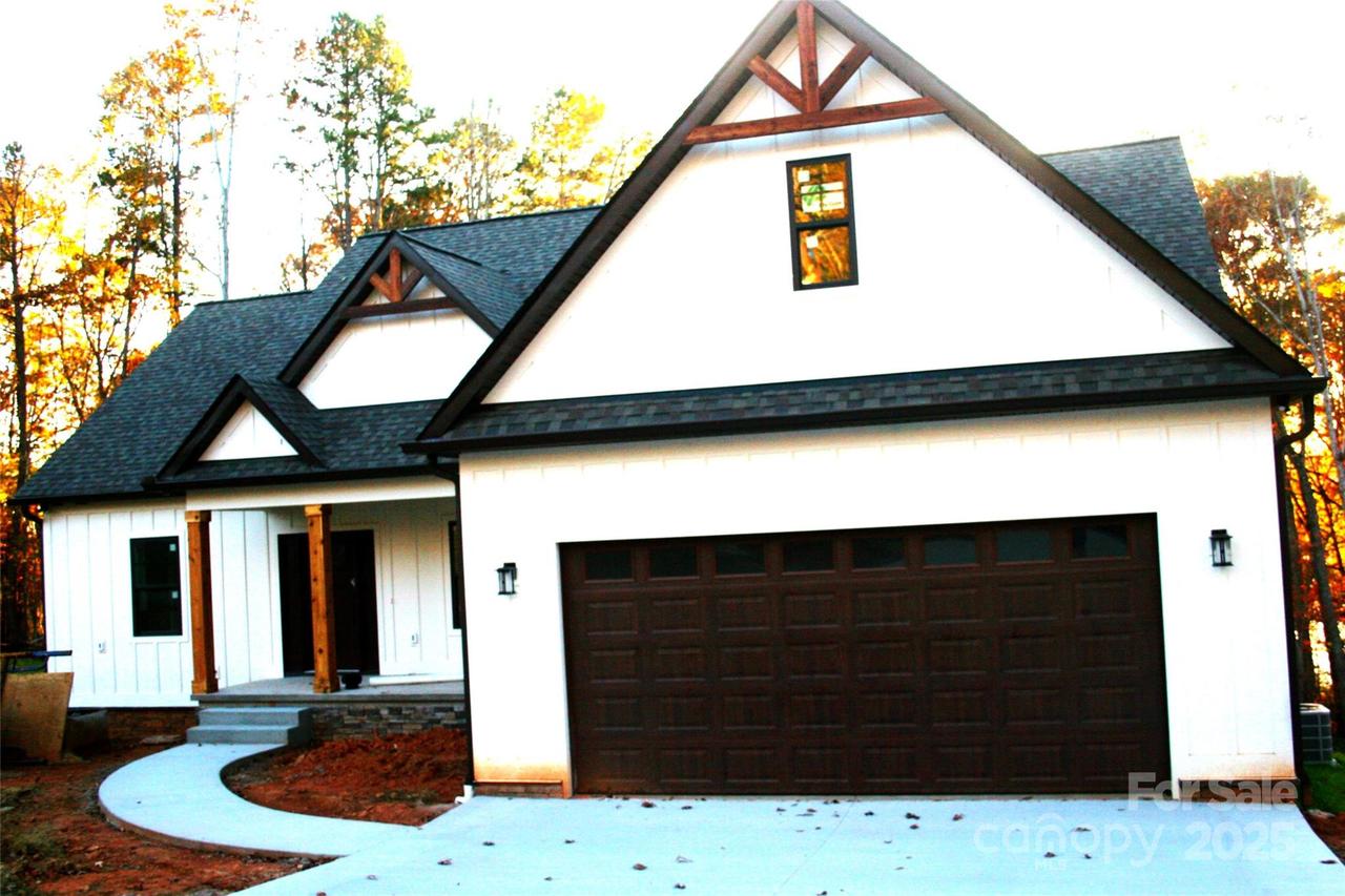 105 Sunset View Ln. #55-56, Statesville, NC 28677