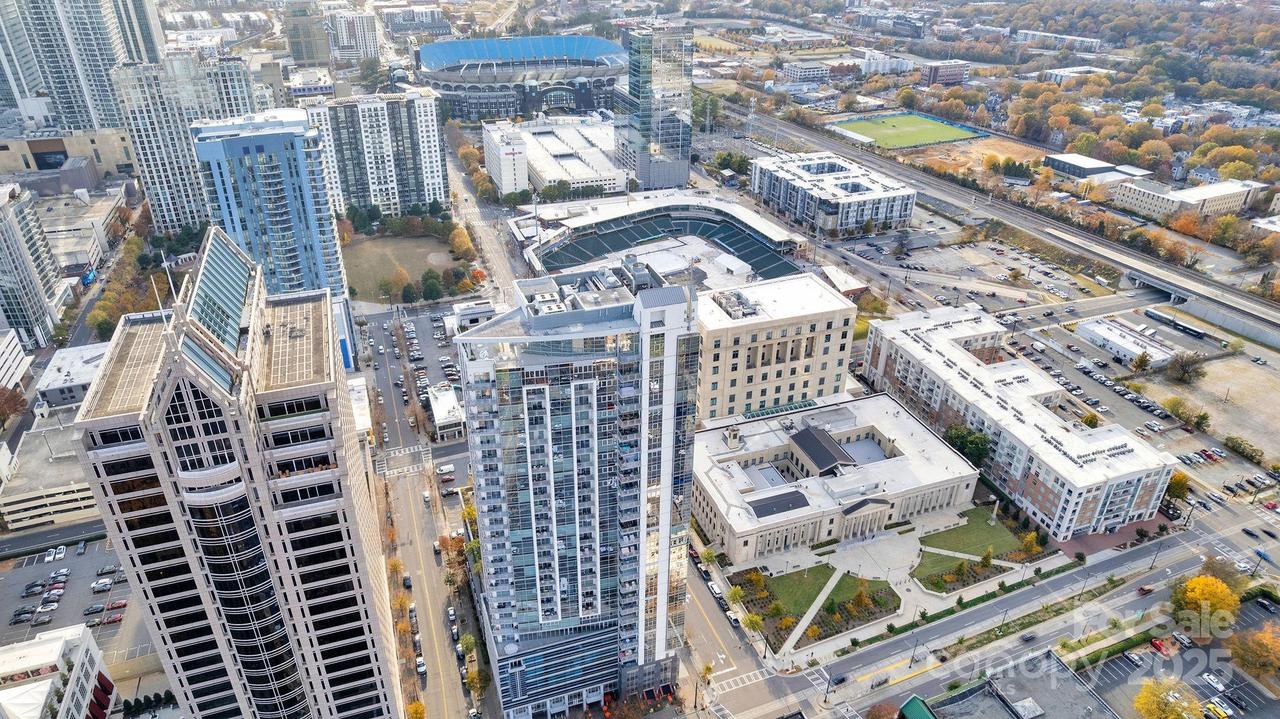 333 W Trade St. #1902, Charlotte, NC 28202