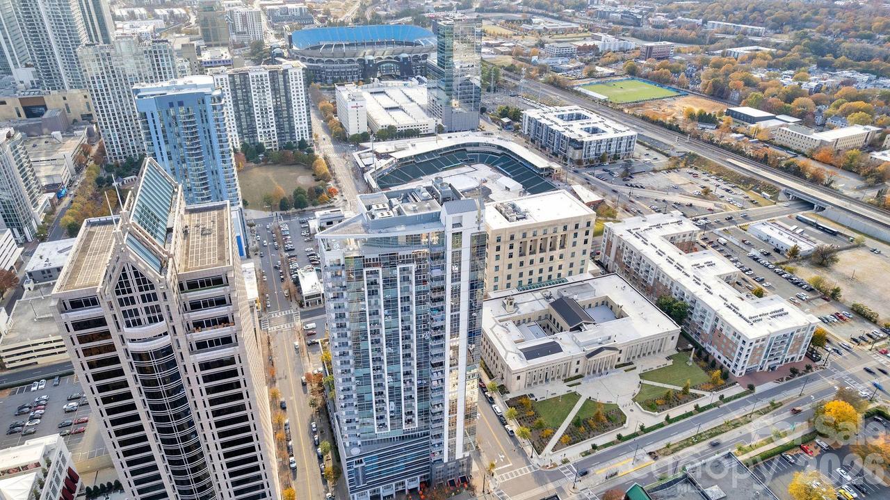 333 W Trade St. #1902, Charlotte, NC 28202