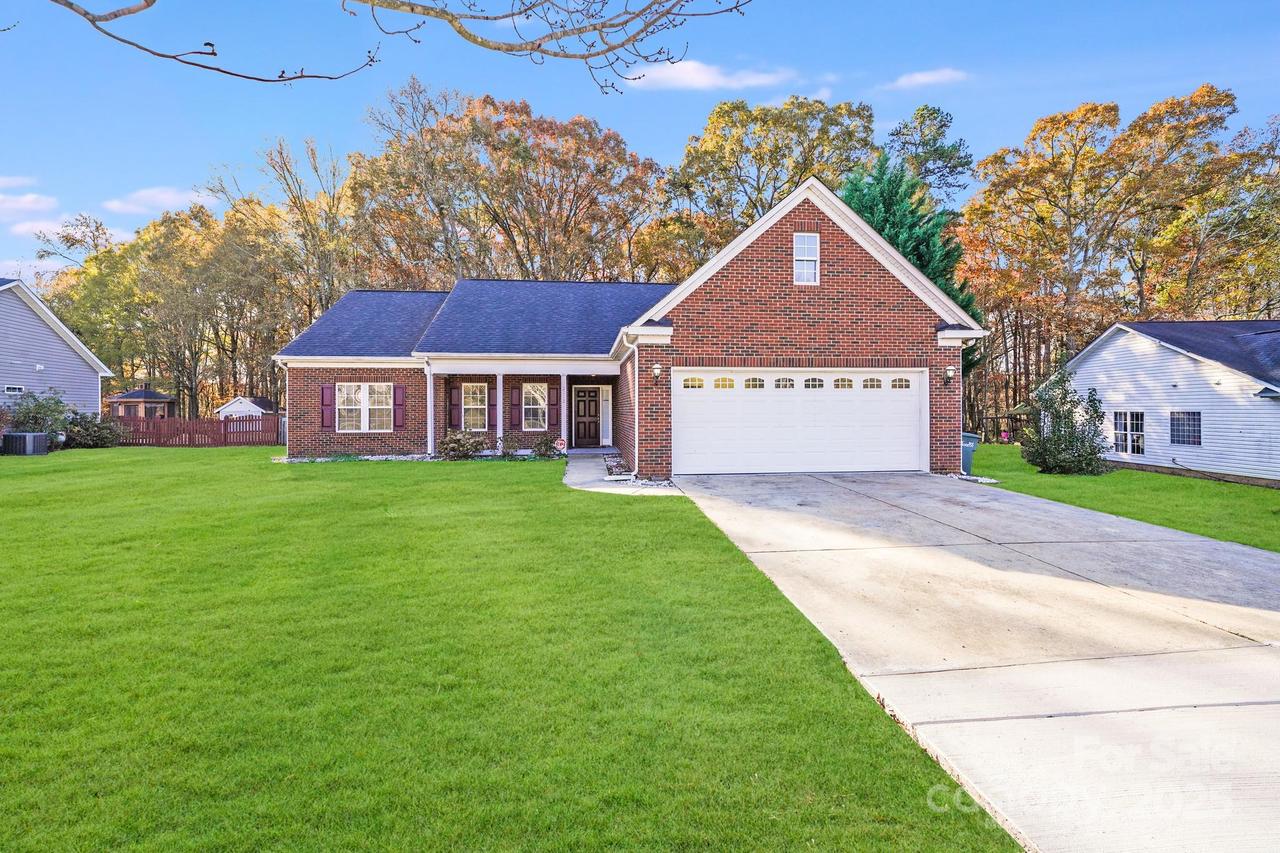 2712 Thornburg Ct., Monroe, NC 28110