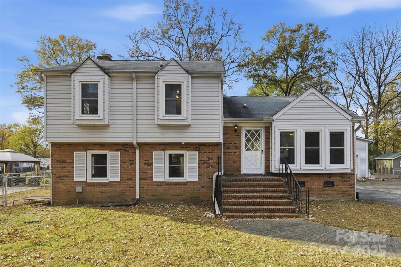 2708 Johnny Reb Ln., Charlotte, NC 28273