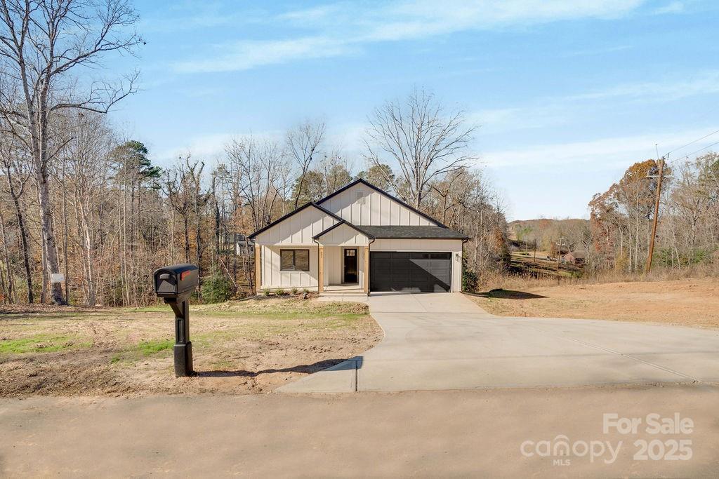 231 Tennessee Tr., Lincolnton, NC 28092