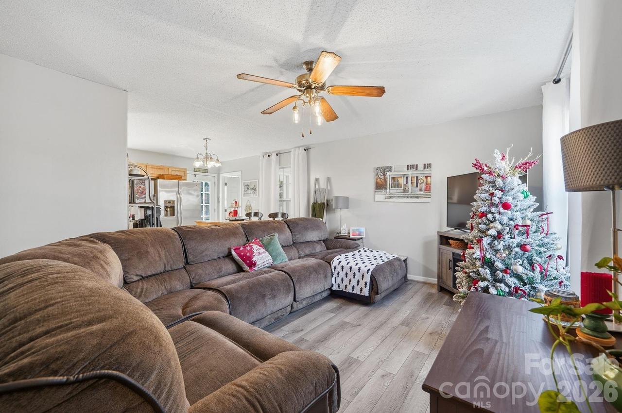 2743 Stockwood Dr., Gastonia, NC 28056