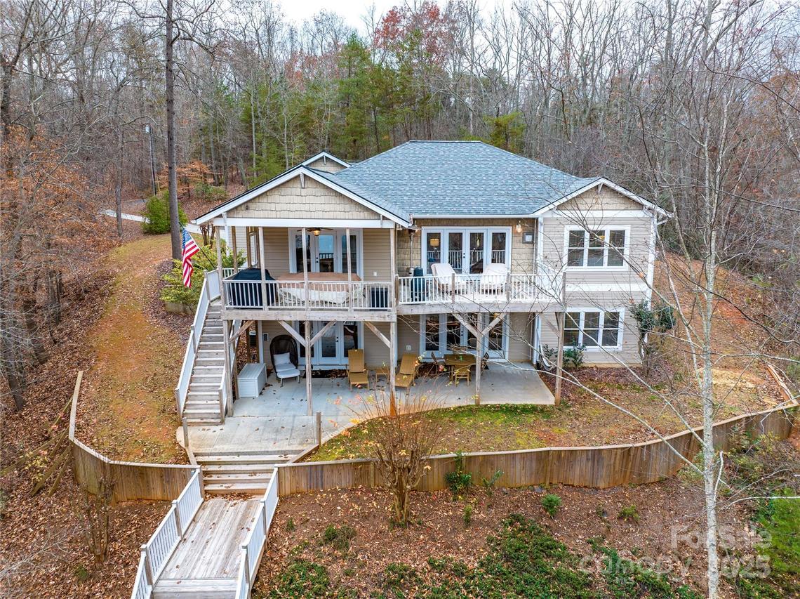 46827 Tall Whit Rd., New London, NC 28127